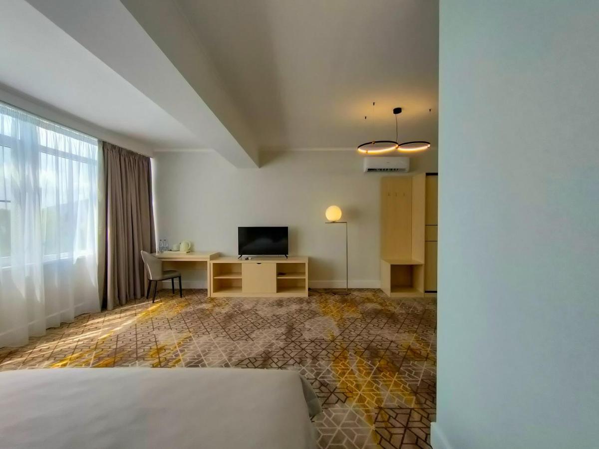 Hotel Citrus Gagra Exterior photo